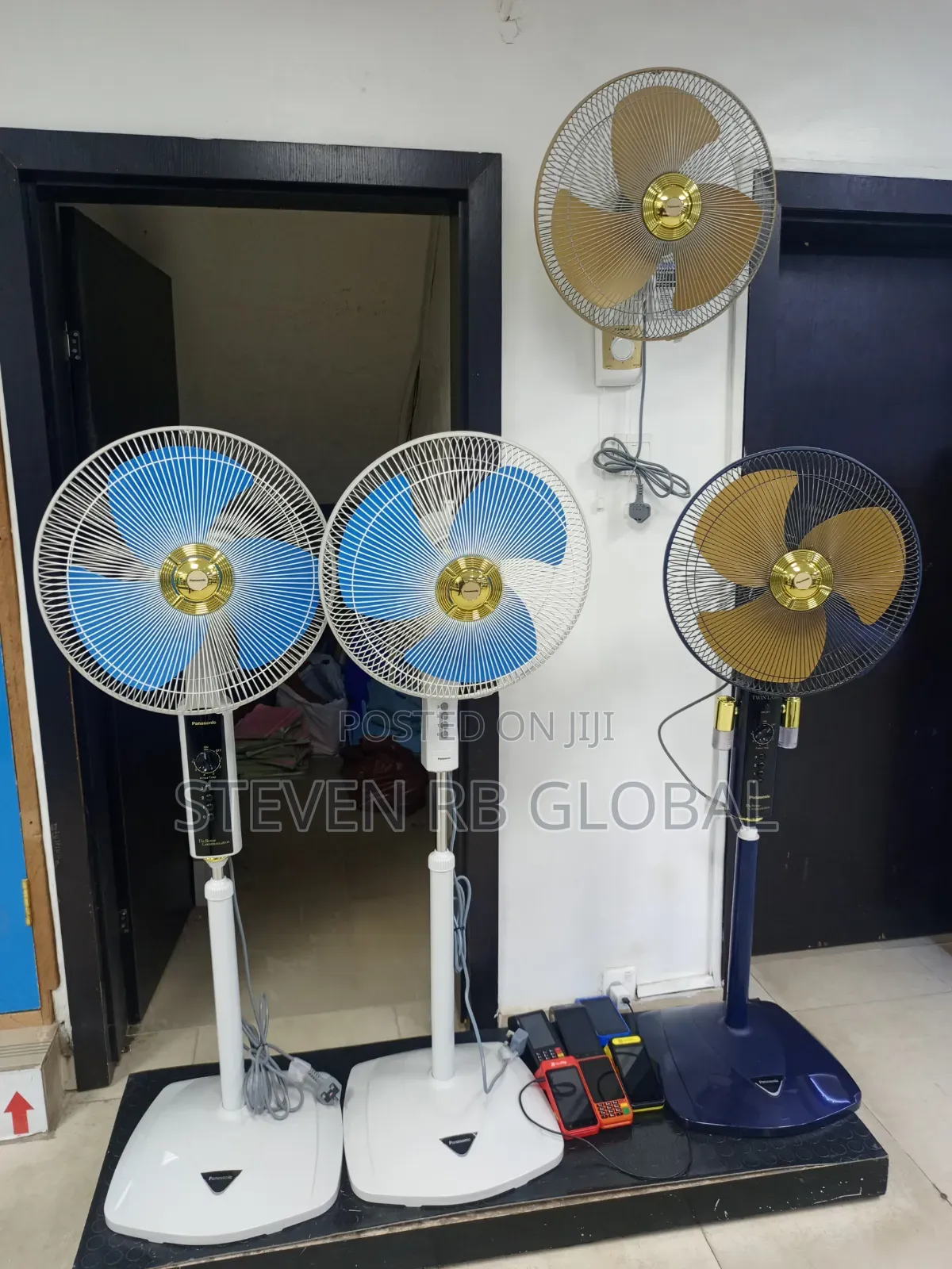 Panasonic Standing Fan With Side Lights | F-407w