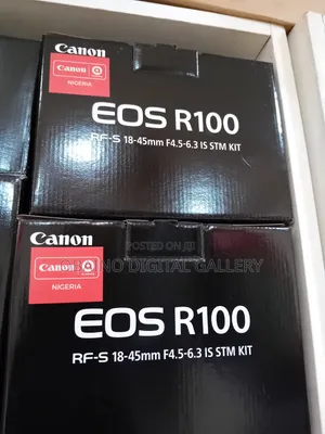 Canon Eos R100