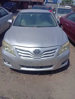 Toyota Camry LE V6 4dr Sedan (3.5L 6cyl 6AM) 2010 Silver