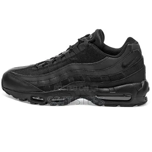 Nike Air Max 95 "Triple Black"