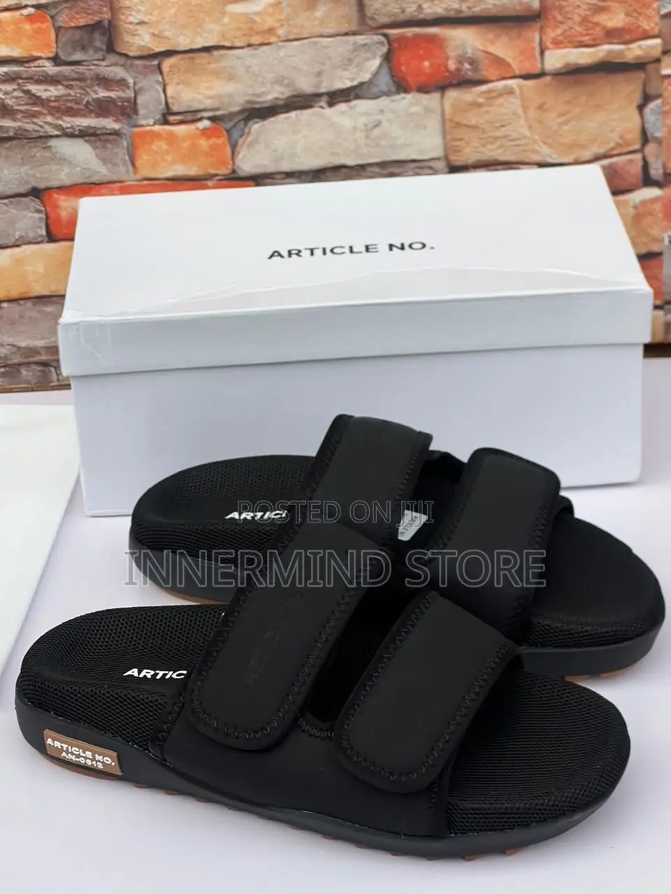 Top Quality Article Slippers for Men