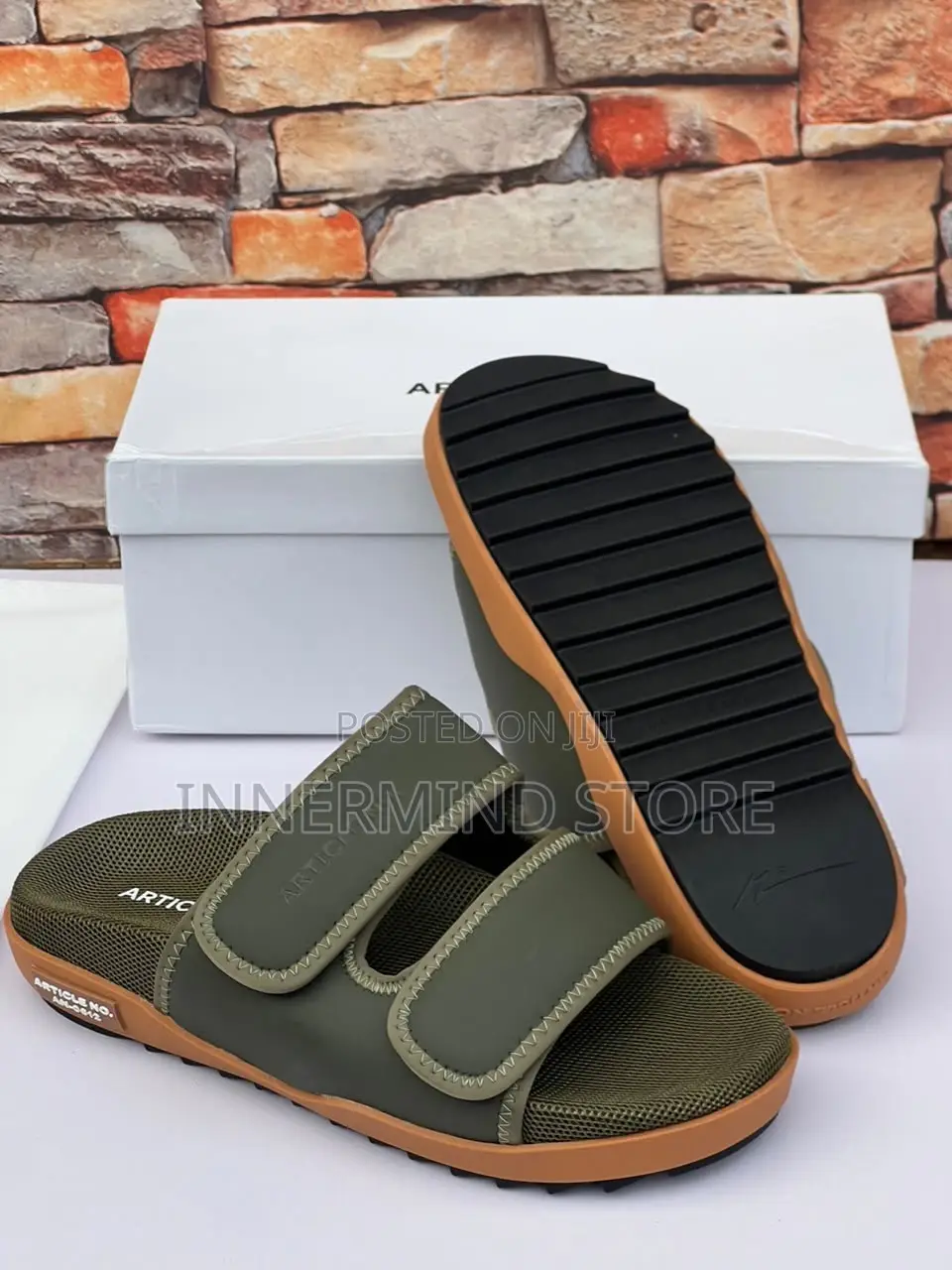 Top Quality Article Slippers for Men
