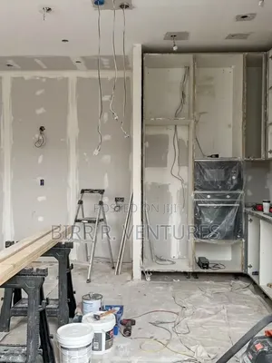 Drywall Partitions for Changing Room Layouts