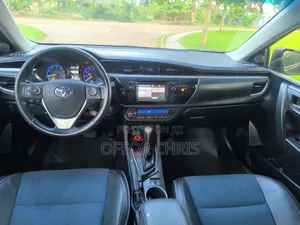 Toyota Corolla 2015 Black