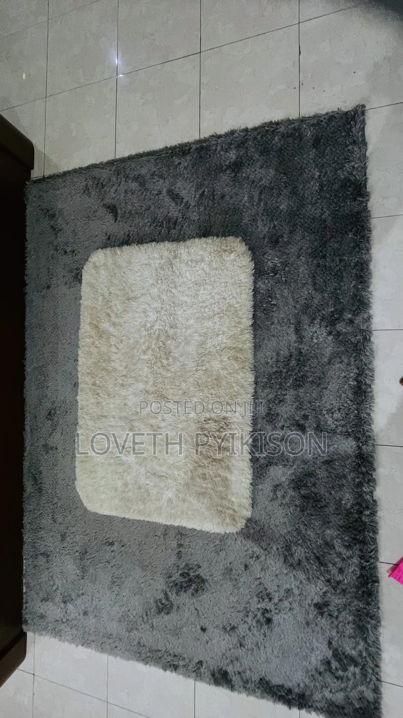 Grey Shaggy Centre Rug – Large & Soft