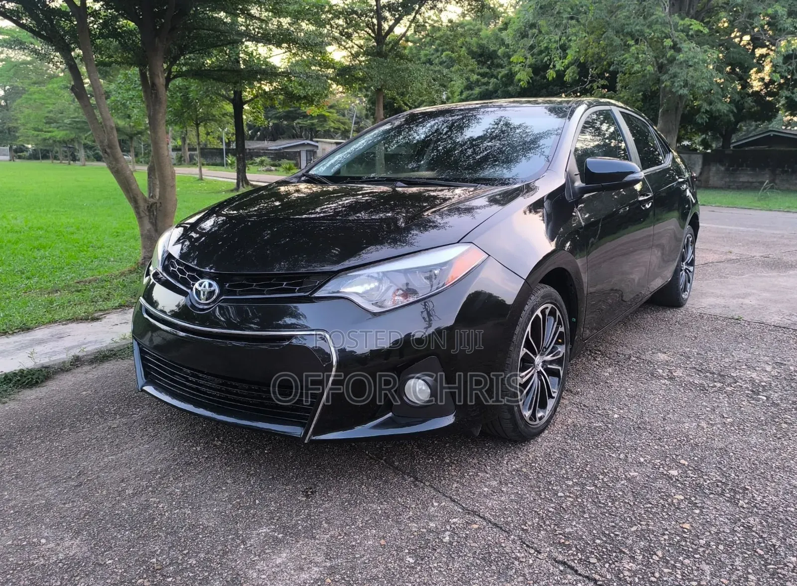 Toyota Corolla 2015 Black