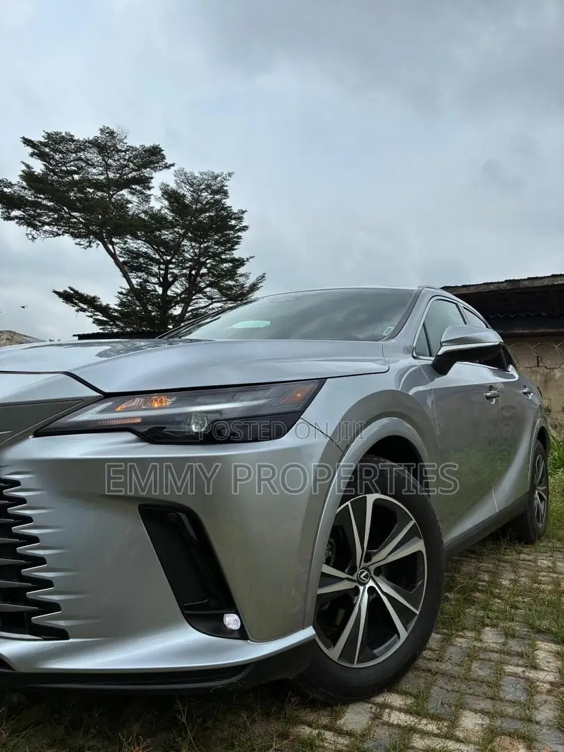 Lexus RX 2025 Silver