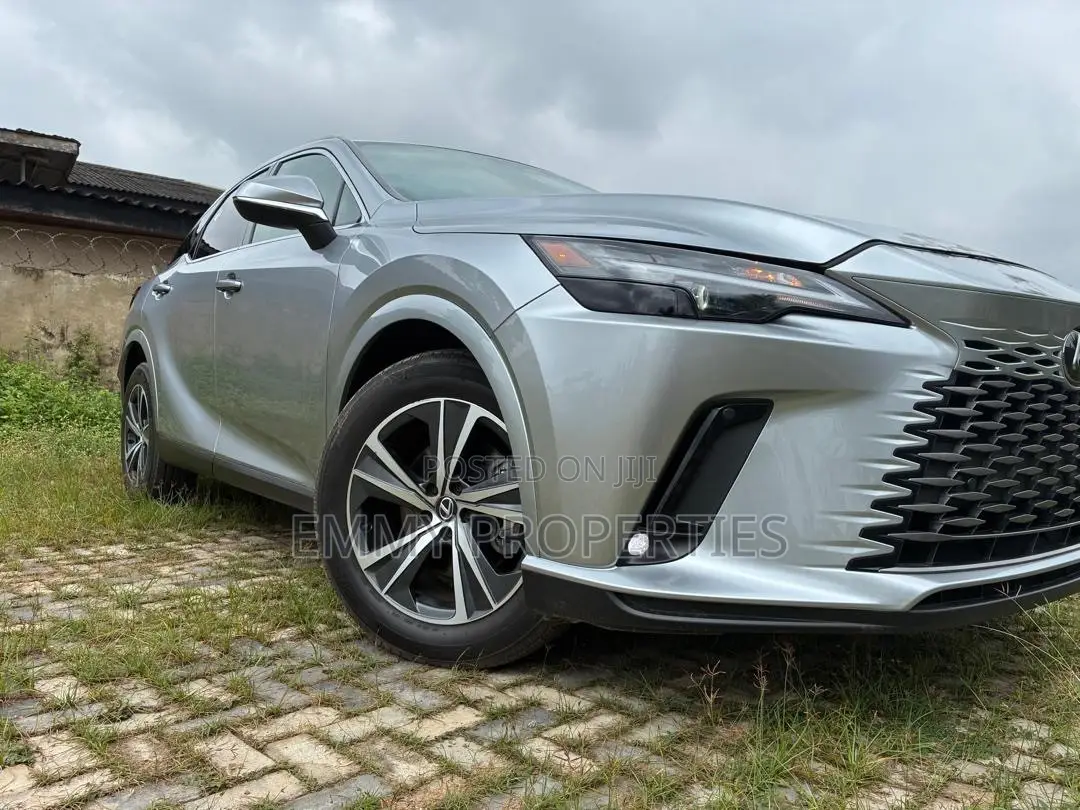 Lexus RX 2025 Silver