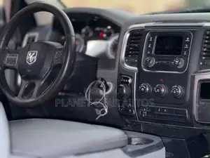 RAM 1500 2013 Black