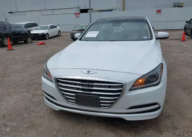 Hyundai Genesis 2017 White