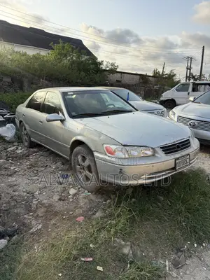 Toyota Camry 2002 Silver