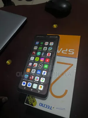 Tecno Spark 20 128 GB