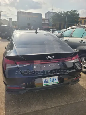 Hyundai Elantra SE 2021 Gray