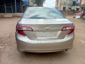 Toyota Camry 2013 Gold