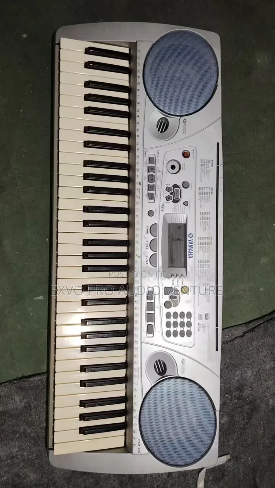 PSR 275 Yamaha Keyboard