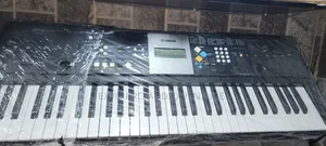 PSR E223 Yamaha Keyboard