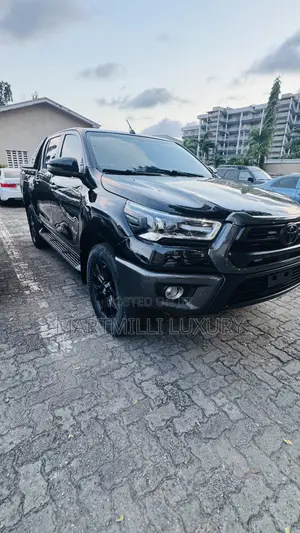 Toyota Hilux 2020 Black
