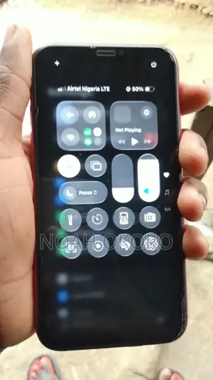 Apple iPhone 11 128 GB Red