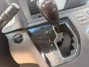 Toyota Sienna XLE 8 Passenger (3.5L 6cyl 6A) 2016 Silver