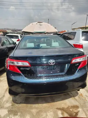 Toyota Camry 2014 Blue
