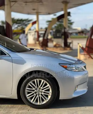 Lexus ES 350 FWD 2015 Silver