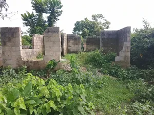 Uncompleted 3bedroom on Half Plot of Land