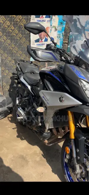 Yamaha 2020 Black