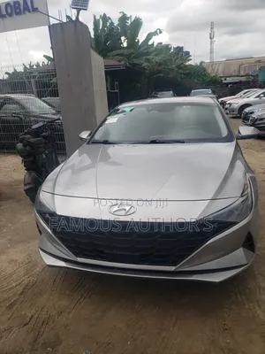 Hyundai Elantra 2021 Silver