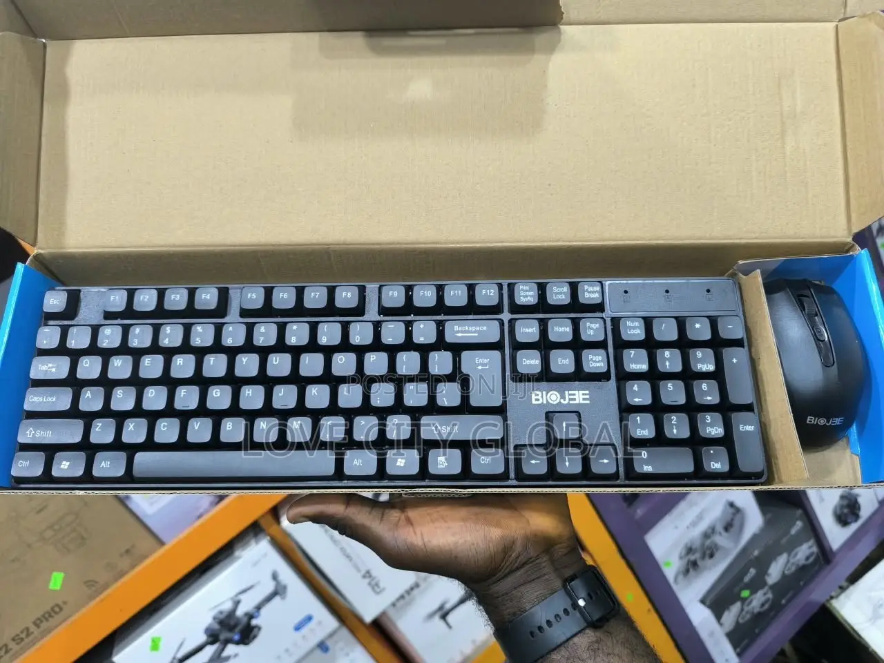 BIOJEE WT001 Wireless Keyboard & Mouse Combo Full-Size Numeric Keypad