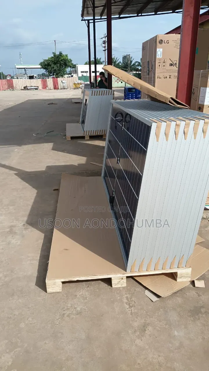 650watts Jinko Solar Panel
