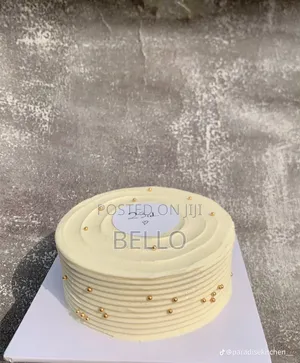 Minimalist Cream Cake for Birthdays and Celebrations