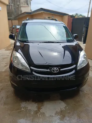 Toyota Sienna 2010 Black