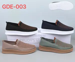 Men’s Canvas Original Shoe