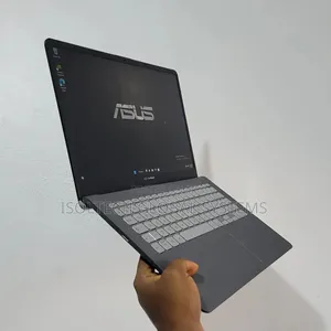 Laptop Asus Vivobook 15 8GB Intel Core i7 SSD 256GB