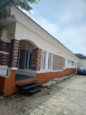 4bdrm Bungalow in Awoyaya New Road for rent