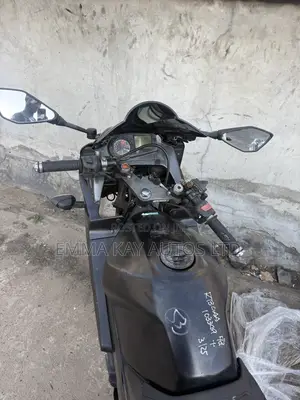 Yamaha 2020 Black