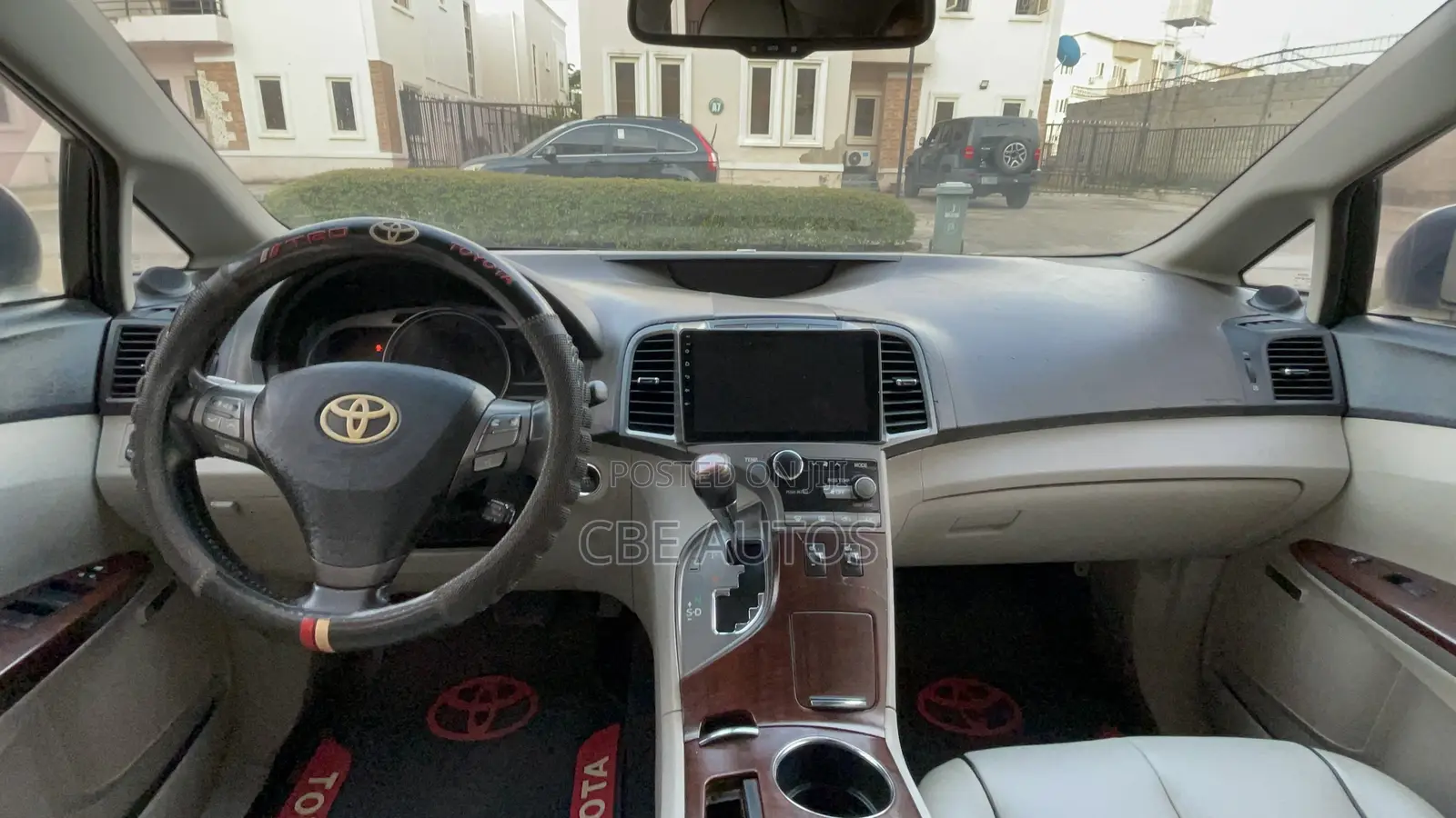 Toyota Venza V6 2010 Silver