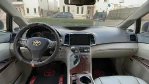 Toyota Venza V6 2010 Silver
