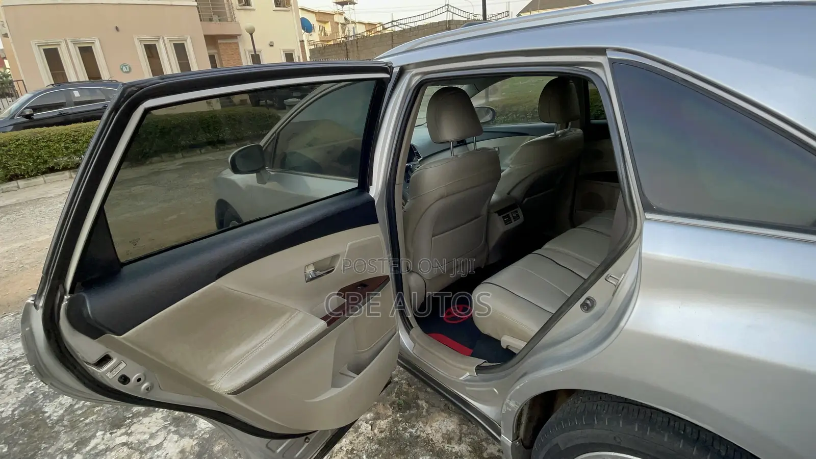 Toyota Venza V6 2010 Silver