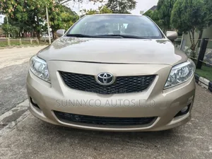 Toyota Corolla 2009 Gold