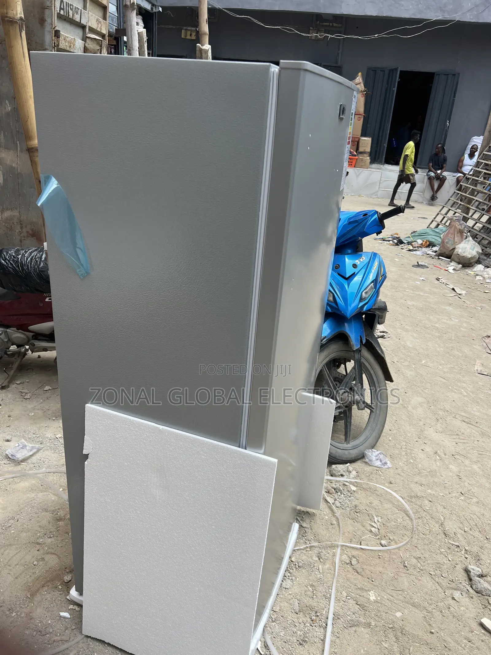 LG Upright Standing Refrigerator 200l