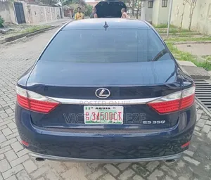 Lexus ES 2013 Blue