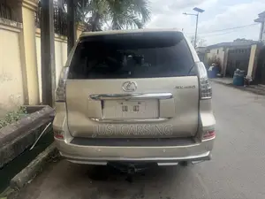 Lexus GX 460 2012 Gold
