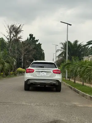 Mercedes-Benz GLA 250 2017 White