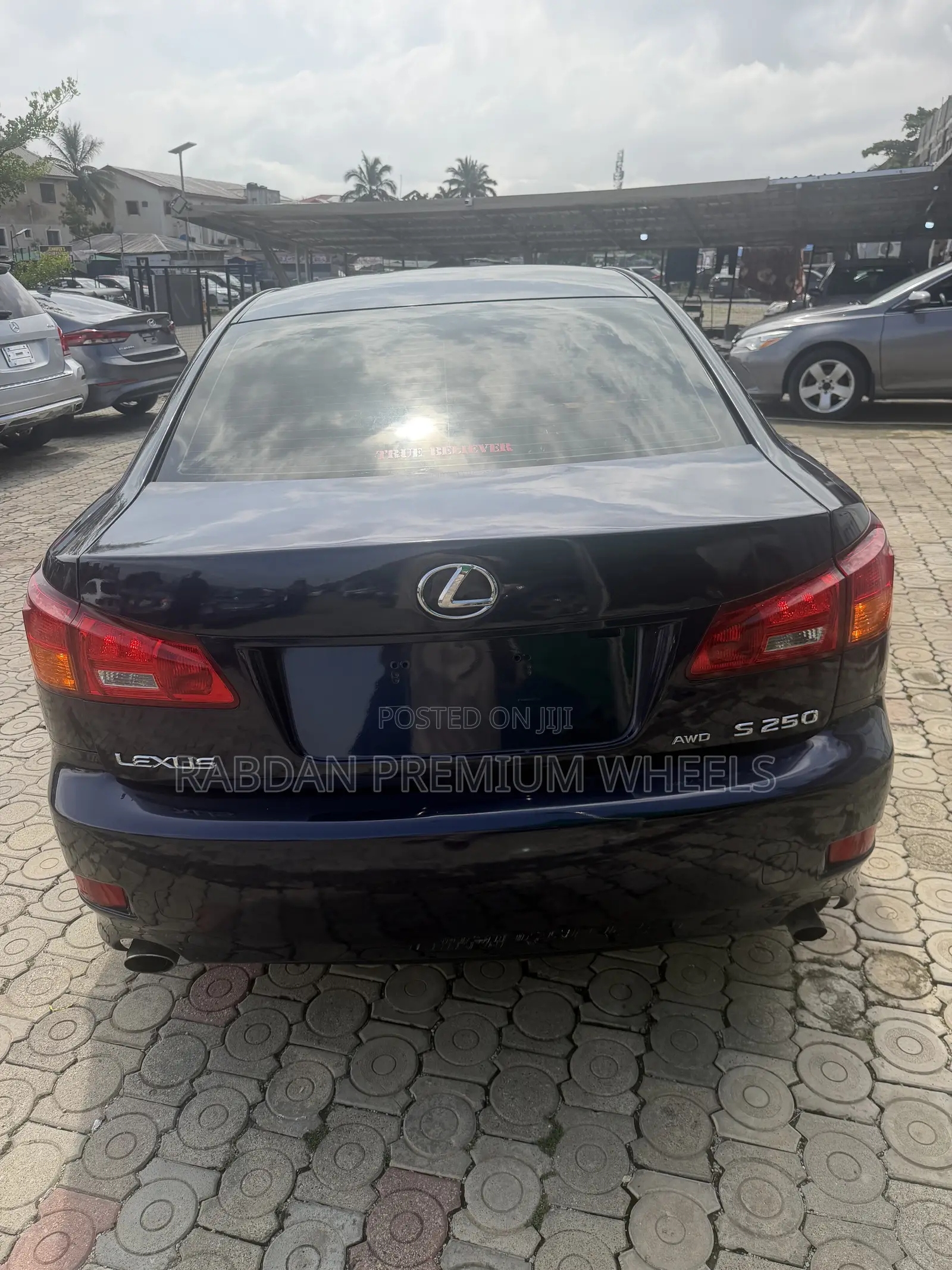 Lexus IS 2010 Blue