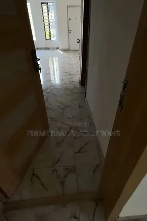 Mini Flat in Lkota-Villa, Ikota for rent