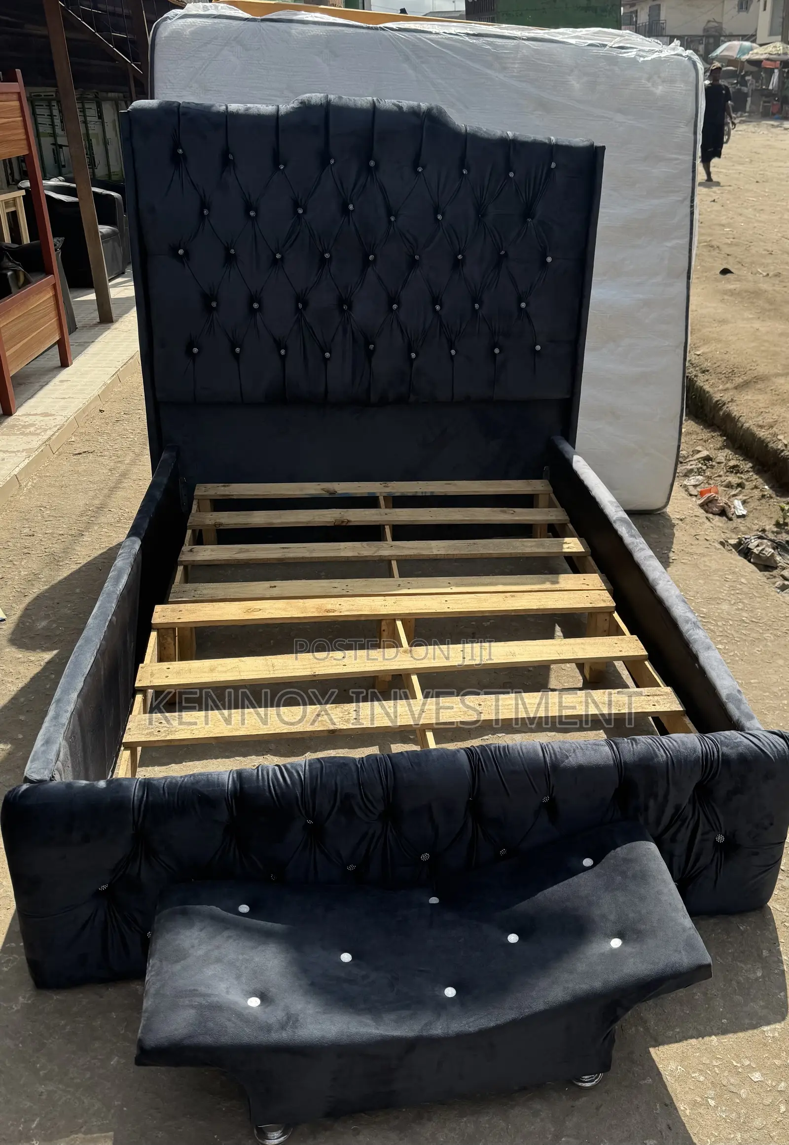 Quality 6 by 6 Bedframe With Ottoman/ 4.5 by 6 Bedframe