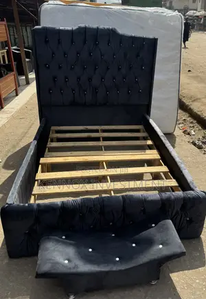 Quality 6 by 6 Bedframe With Ottoman/ 4.5 by 6 Bedframe