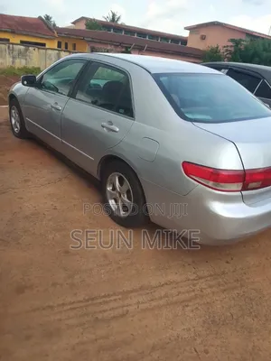 Honda Accord 2005 Silver