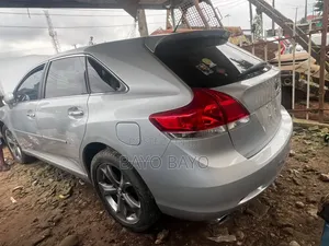 Toyota Venza XLE 2012 Silver